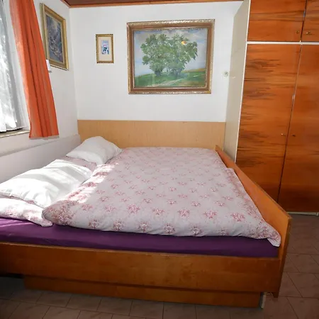 Holiday home In Bohemia In The Czech Republic Svinarov